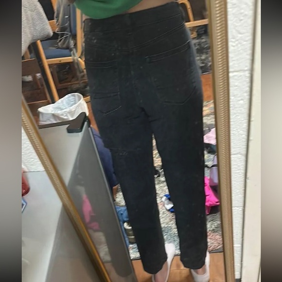 American Eagle Jeans - Picture 3 of 5